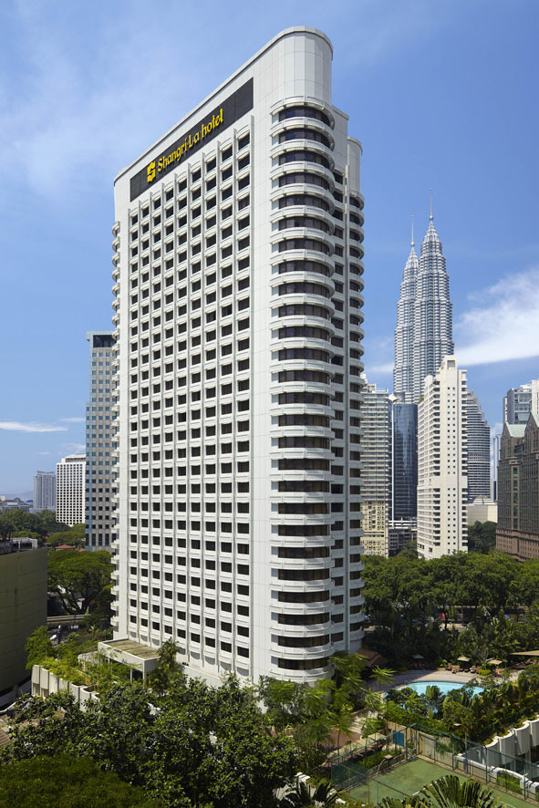 Shangri-La Kuala Lumpur, with the Petronas Towers behind.